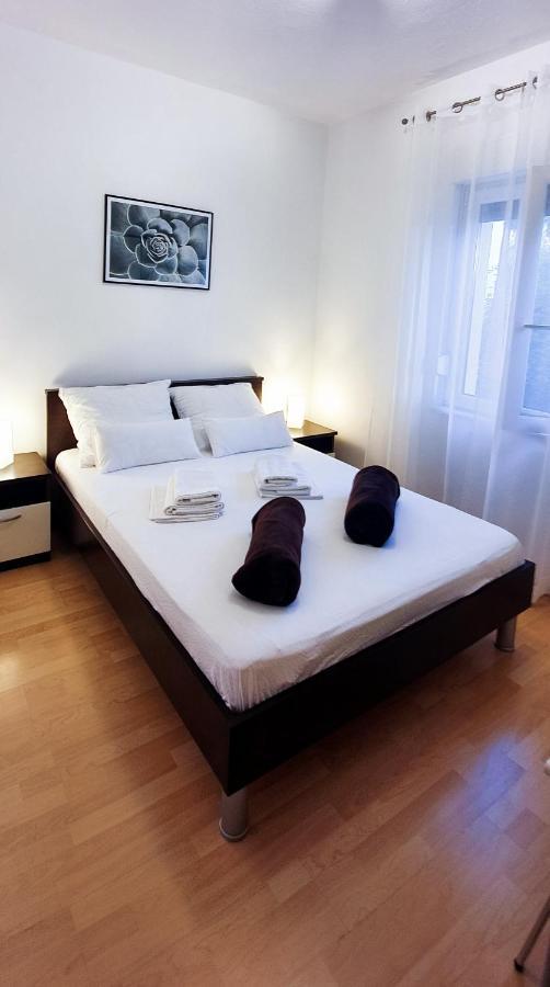 Radenka Zafron Apartment Vodice Exterior photo