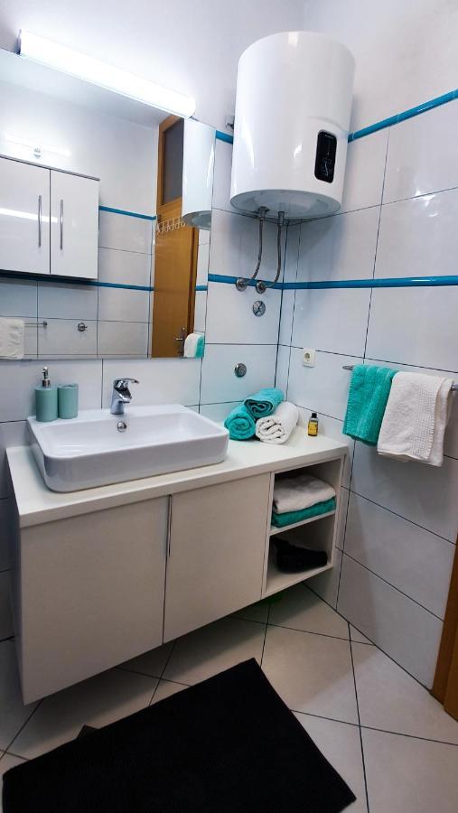 Radenka Zafron Apartment Vodice Exterior photo