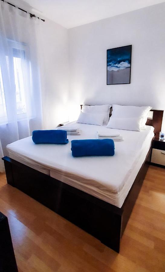 Radenka Zafron Apartment Vodice Exterior photo